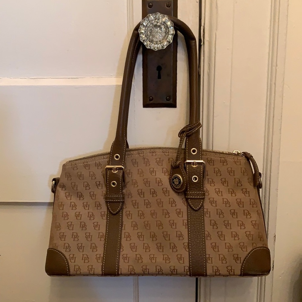 Dooney & Bourke shoulder bag